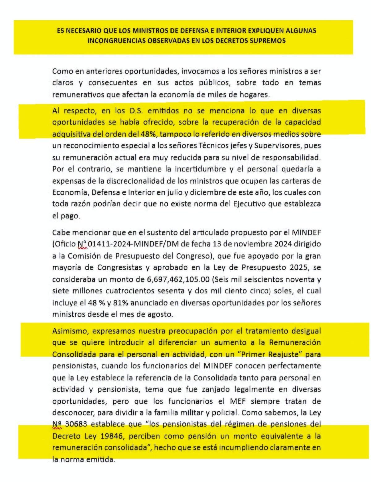 Congresistas cuestionan decretos de incremento salarial para policías y militares