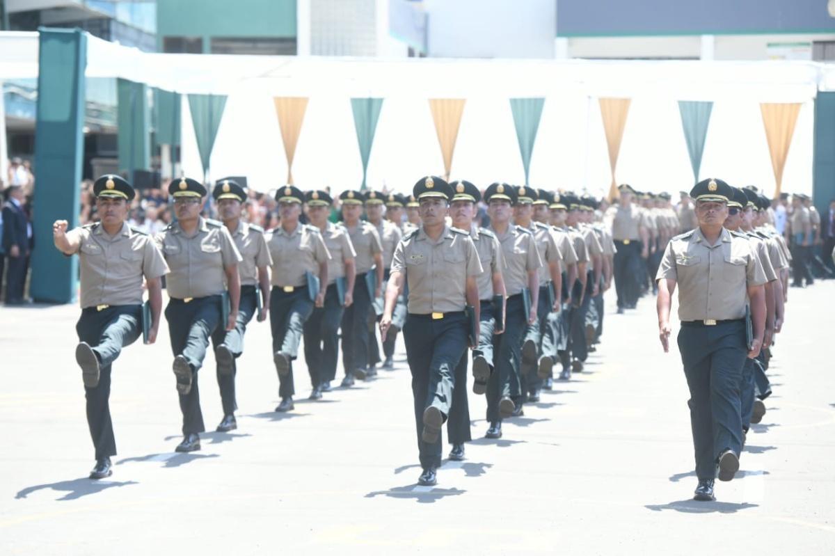 Hoy juramentaron los nuevos oficiales jurídicos de la PNP