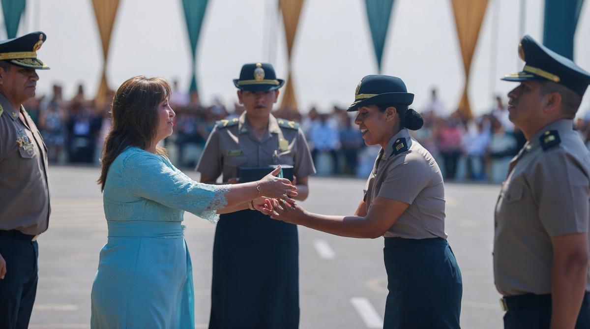 Hoy juramentaron los nuevos oficiales jurídicos de la PNP