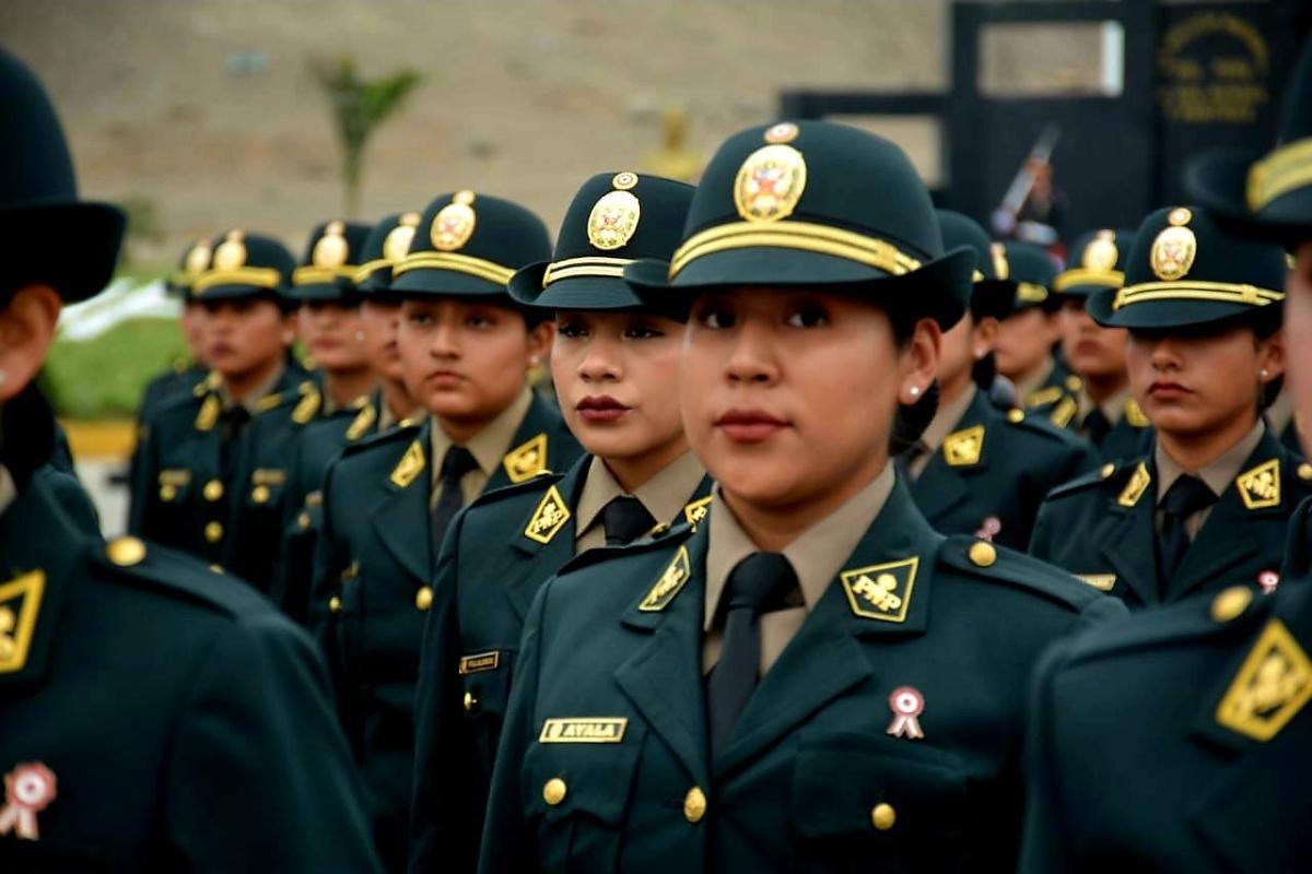 ¡Bienvenidos al servicio, Promoción HONORABLES 2025!