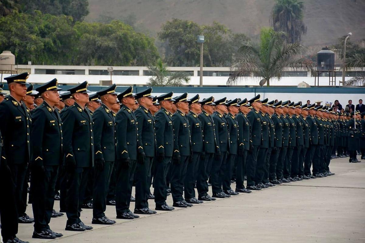 ¡Bienvenidos al servicio, Promoción HONORABLES 2025!
