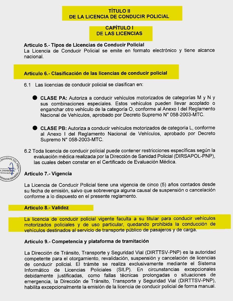 ¿Es válida la licencia policial para manejar un vehículo particular?