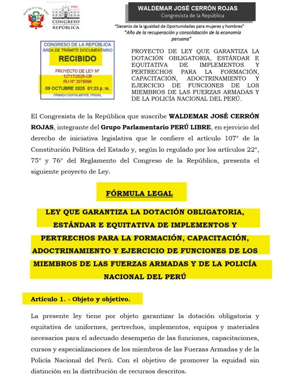 Proponen entregar uniformes tres veces al año a la PNP