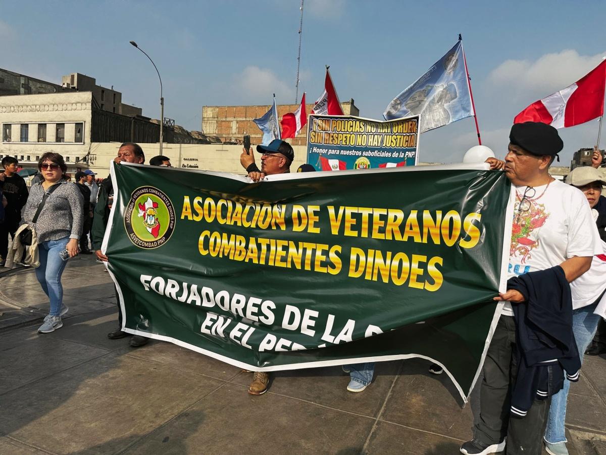 Te esperamos en la Marcha por la Paz, en apoyo a nuestros policías 👮‍♂️🇵🇪