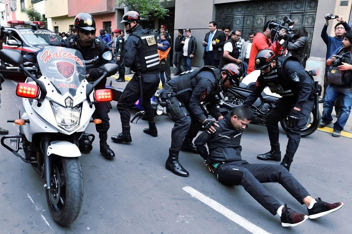 👮‍♂️Declaración policial no bastó: Suprema anula condena contra sujeto intervenido tras huida