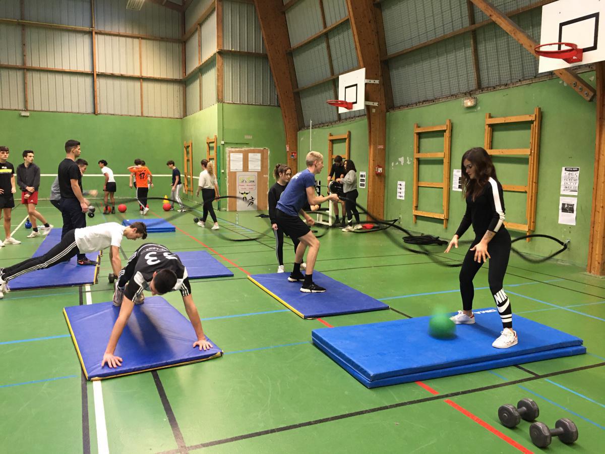 Philippe EVENNO, un prof d'EPS pas comme les autres ! (Rubrique Journal du Campus) Philippe EVENNO, un prof d'EPS pas comme les autres ! (Rubrique Journal du Campus)