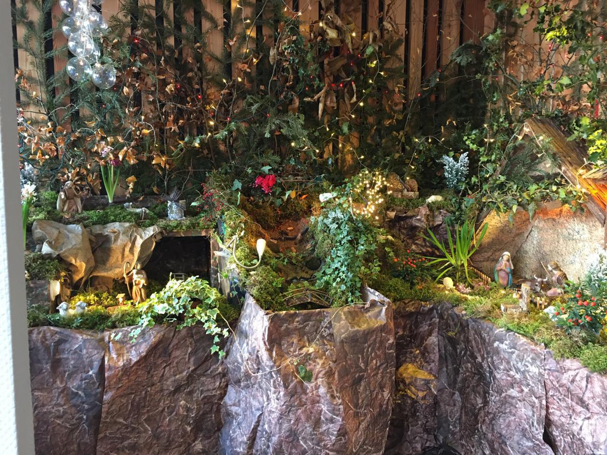 Une magnifique crèche au lycée St Paul Une magnifique crèche au lycée St Paul