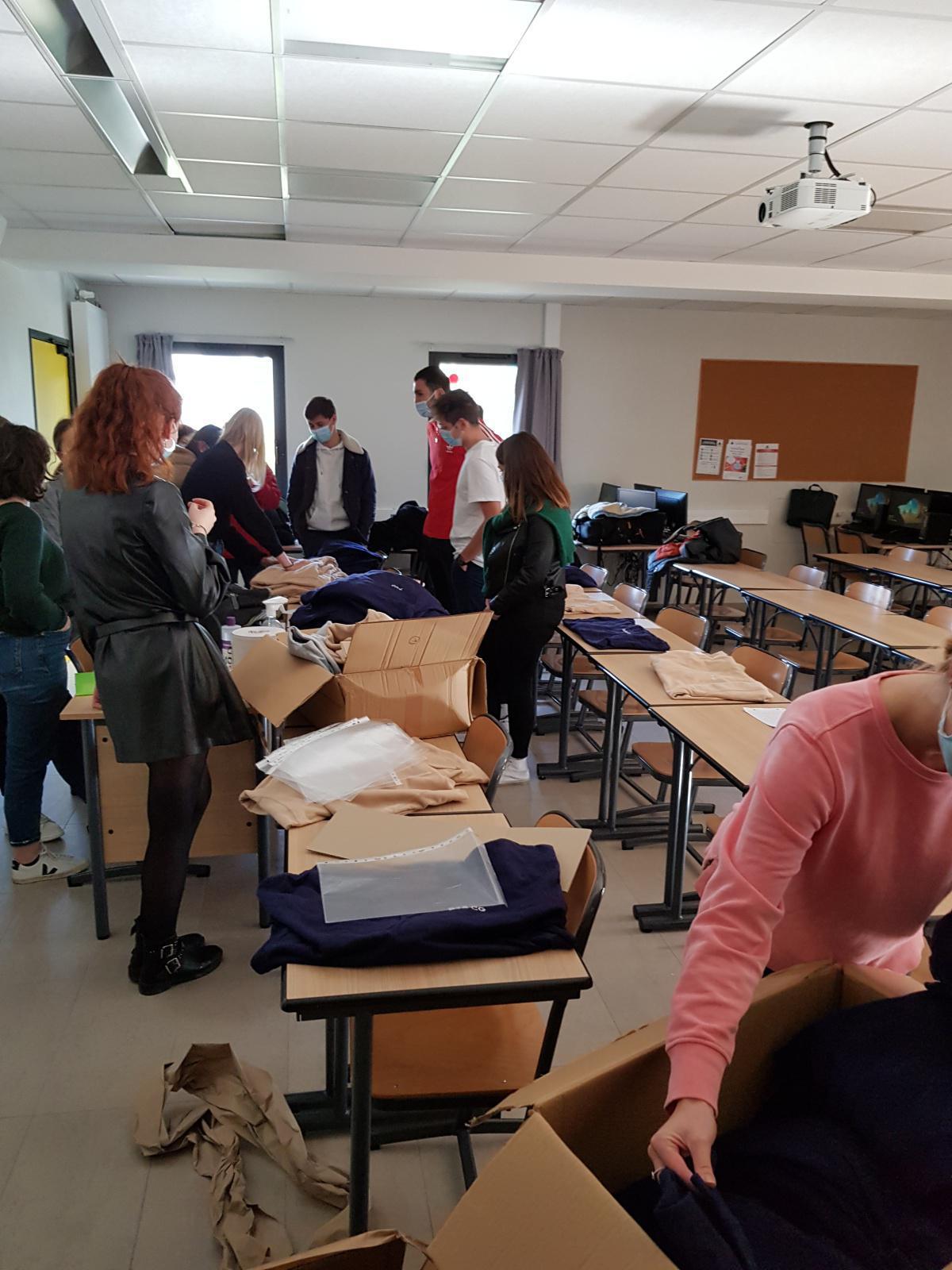 Ils sont arrivés! Les sweatshirts du BDE! Ils sont arrivés! Les sweatshirts du BDE!