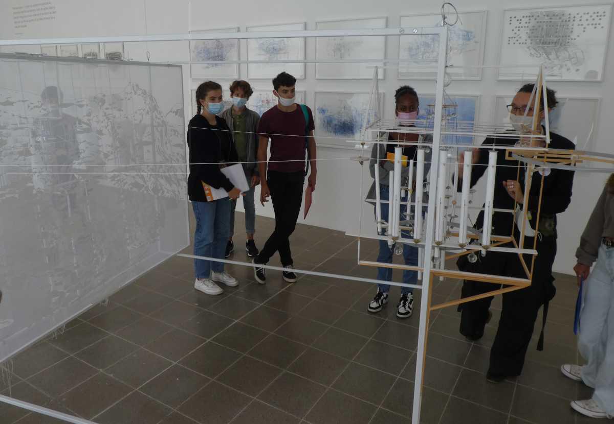 Les lycéens en option arts plastiques "à l'épreuve" du domaine de Kerguéhennec
