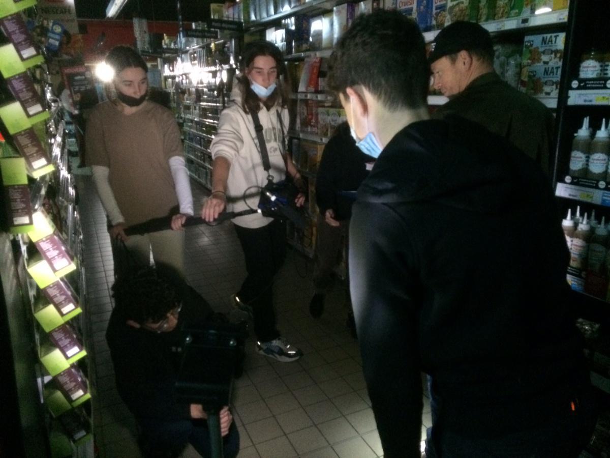 Moteur et... action ! : huit équipes de terminales en spécialité cinéma et audiovisuel en tournage  Moteur et... action ! : huit équipes de terminales en spécialité cinéma et audiovisuel en tournage