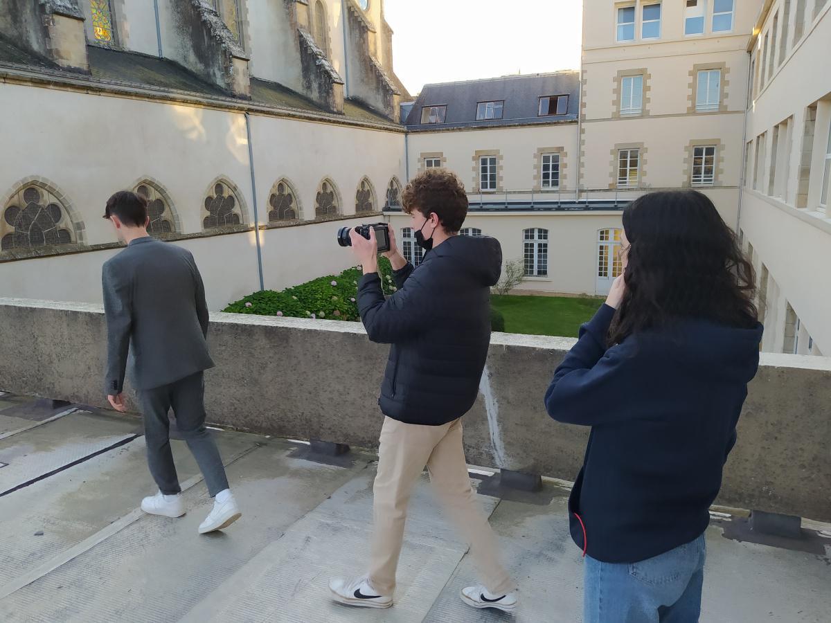 Moteur et... action ! : huit équipes de terminales en spécialité cinéma et audiovisuel en tournage  Moteur et... action ! : huit équipes de terminales en spécialité cinéma et audiovisuel en tournage