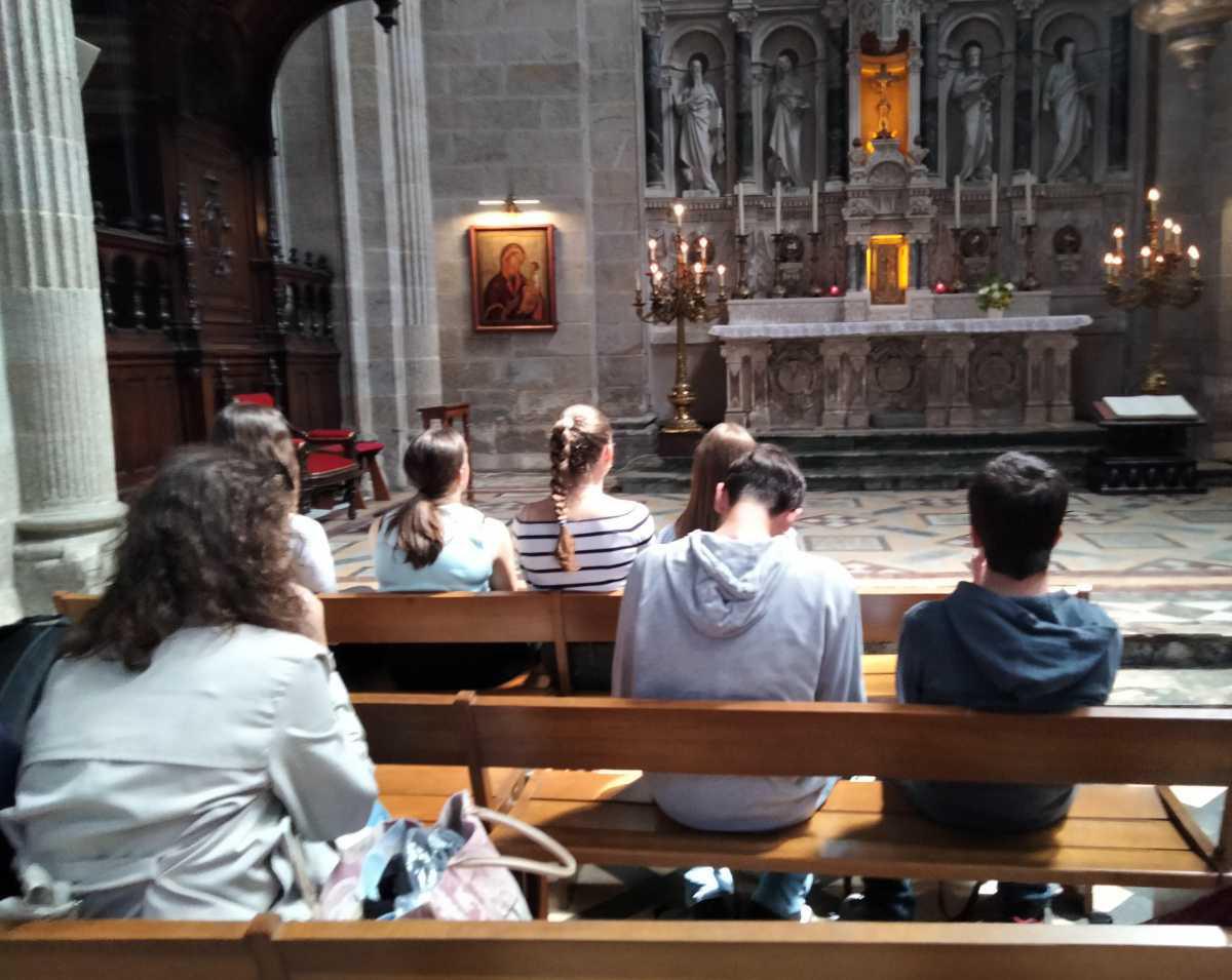 [VIE PASTORALE] Une classe de seconde en sortie à l'église Saint-Mériadec de Plumergat