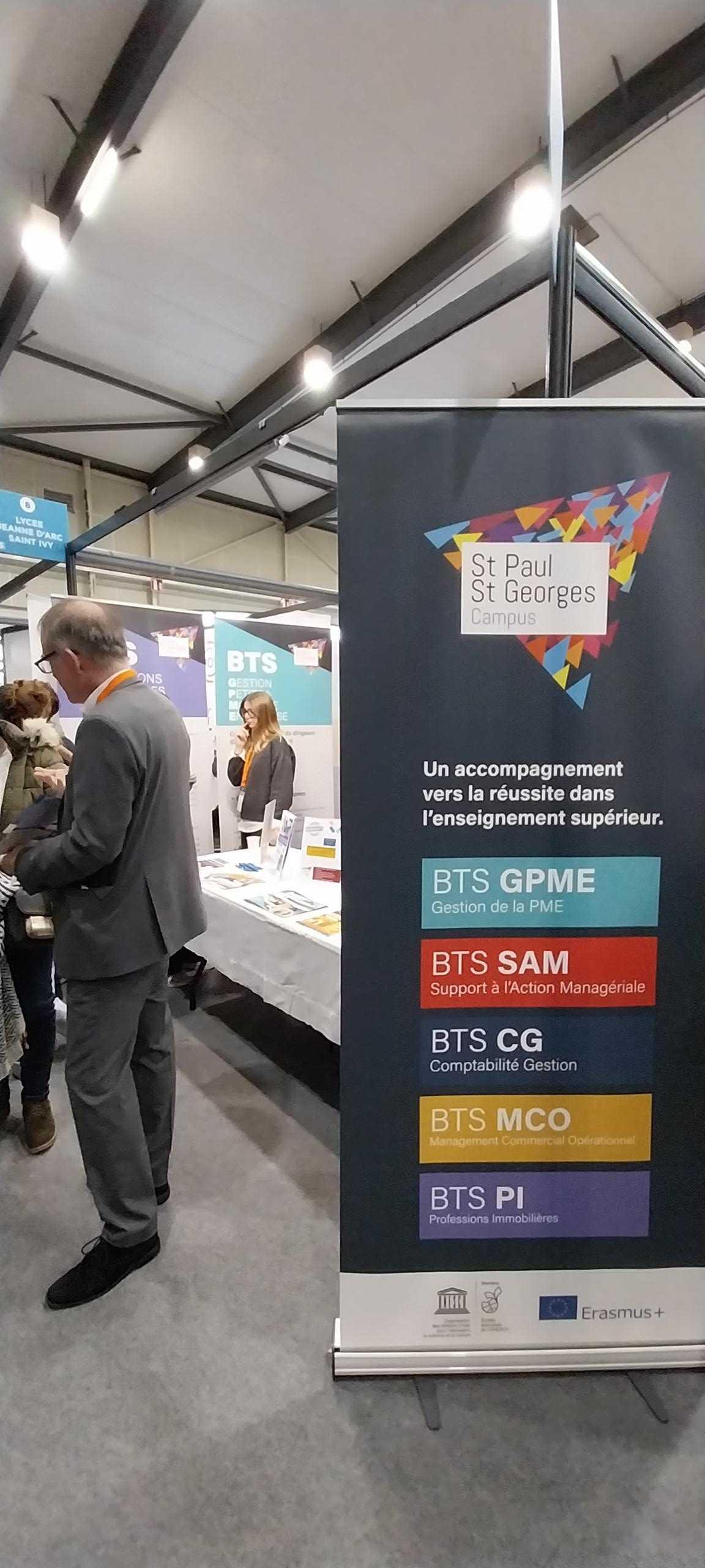 [SALONS] Forte affluence pour le Campus au salon Studyrama de Vannes