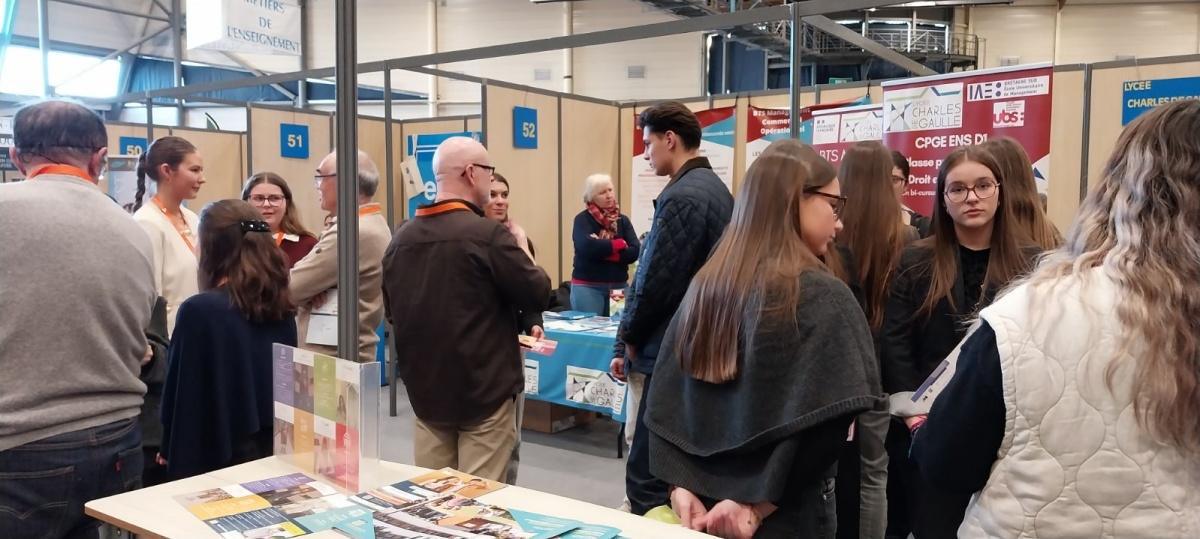 [SALONS] Les formations post-bac du Campus représentées au forum Info'Sup de Vannes