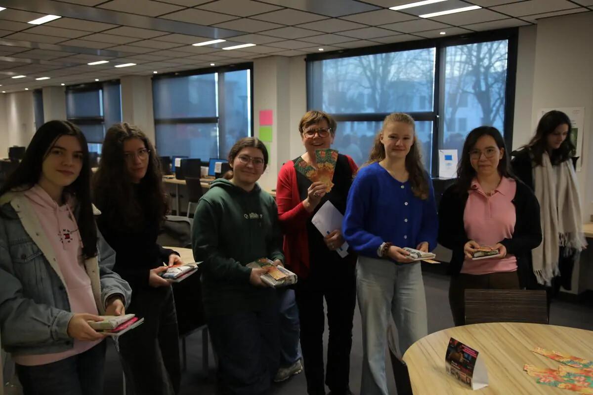 [CDI] Concours de Marque page