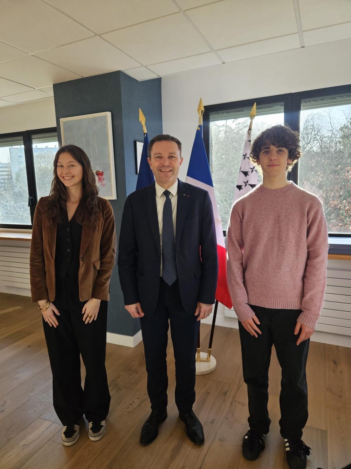 [INVITATION] Nos deux élèves de Terminale ont été invités au Conseil départemental