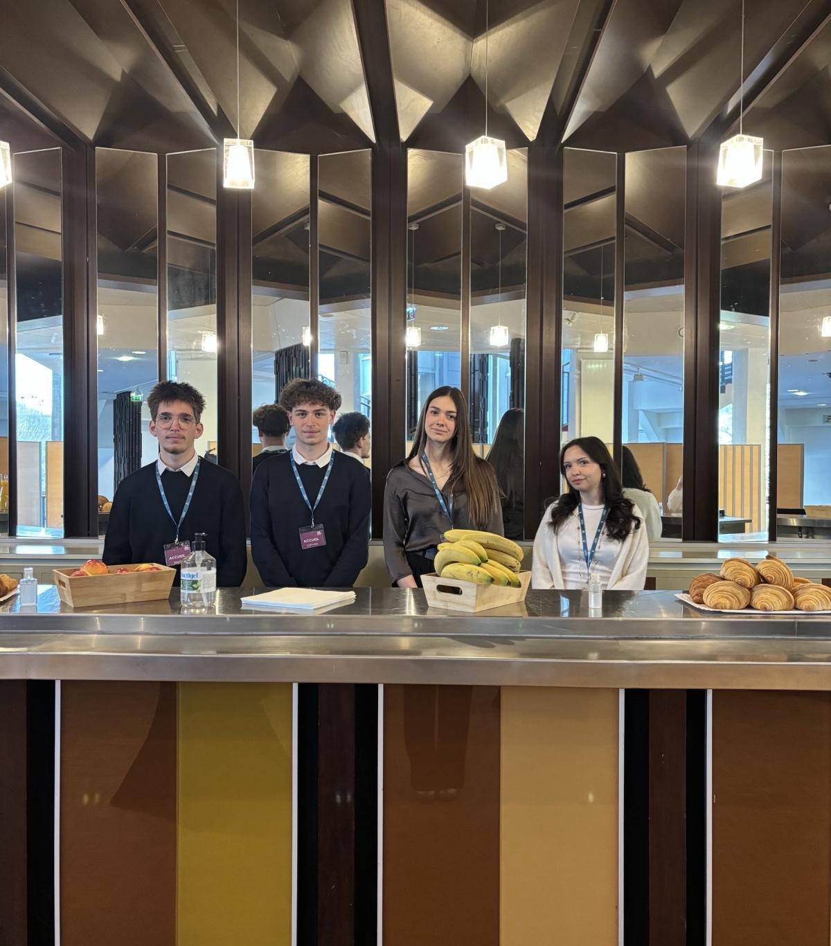 [ST-GEORGES] Présence de nos élèves à un salon