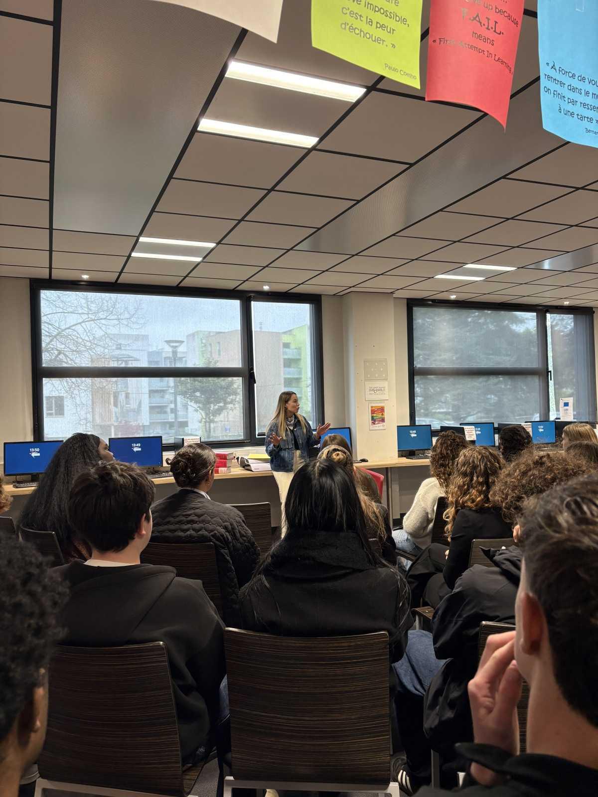 [STMG] Intervention d'une avocate pour les terminales