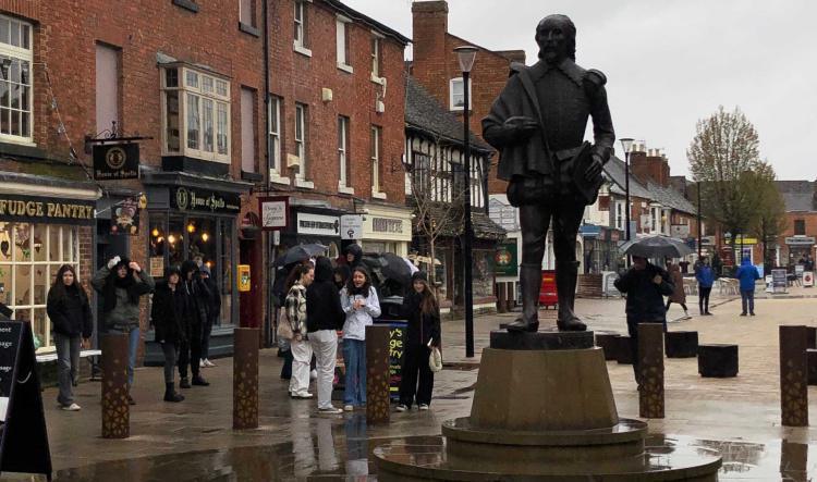 [VOYAGES SCOLAIRES] À Stratford-upon-Avon, « some famous places » s'offrent à nos lycéens et leurs profs