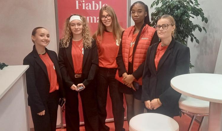 [ST-GEORGES] Nos élèves de MDA au salon de l'étudiant