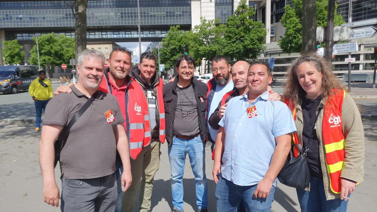 Rassemblement à Bercy contre la fermeture de MA France Rassemblement à Bercy contre la fermeture de MA France