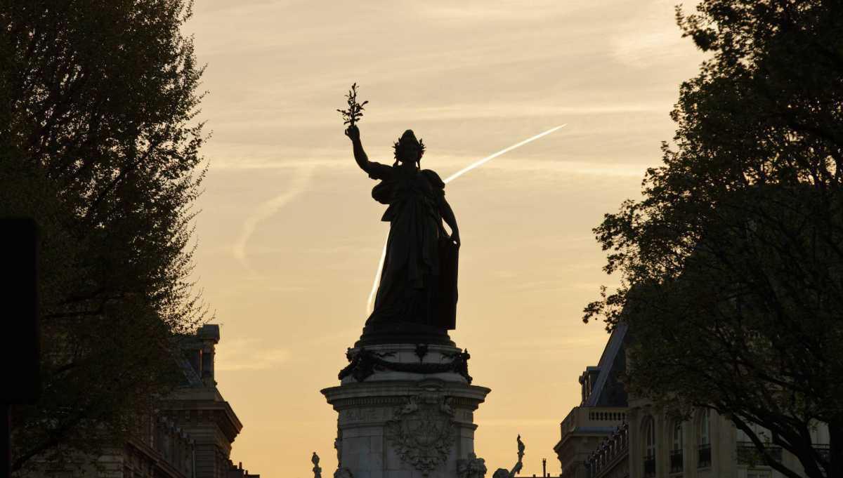  La confédération : La démocratie et la République ont gagné ! Les exigences sociales doivent être entendues ! La confédération : La démocratie et la République ont gagné ! Les exigences sociales doivent être entendues !