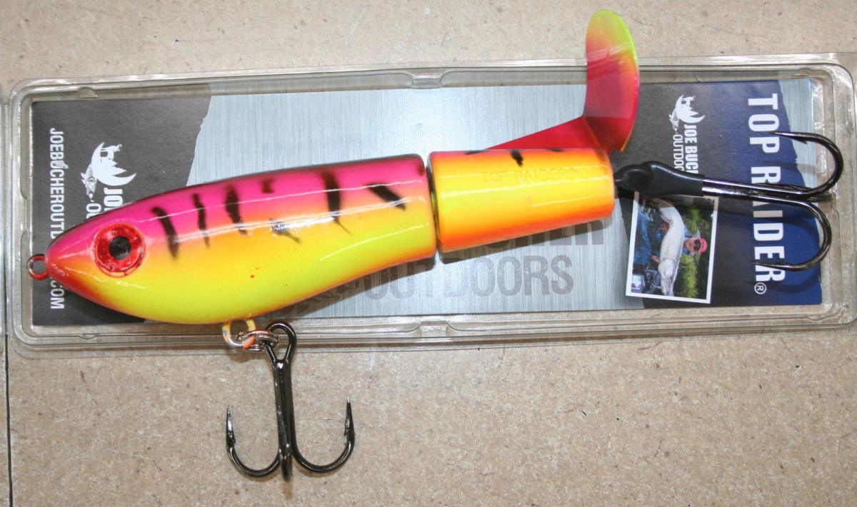 Early Fall Topwater Tactics for Muskies Early Fall Topwater Tactics for Muskies