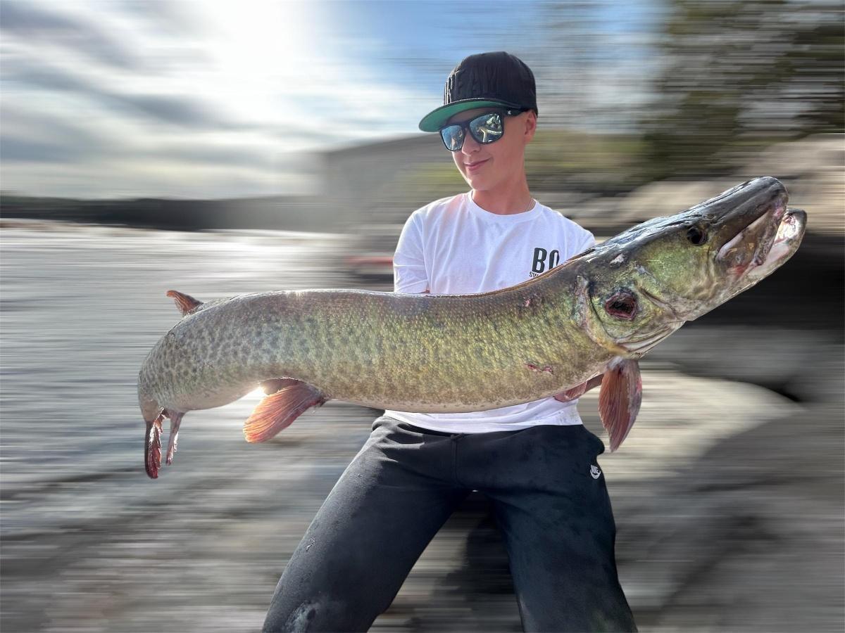 I was fishing the banks for early season musky when this guy smoked a 10 inch glide bait called the. (Chapter one)