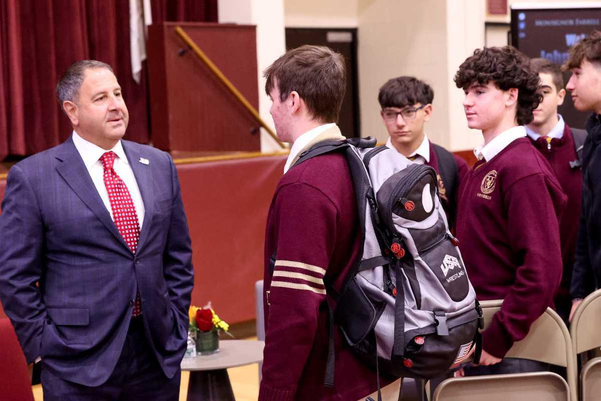 John Gallucci Brings His Method to Students John Gallucci Brings His Method to Students