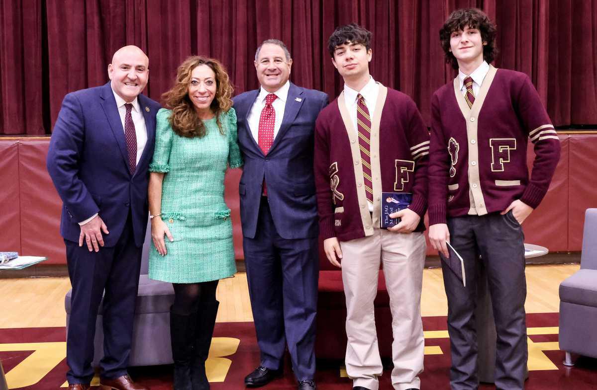 John Gallucci Brings His Method to Students John Gallucci Brings His Method to Students