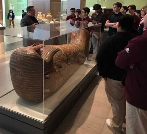 Digging Way Through History Digging Way Through History