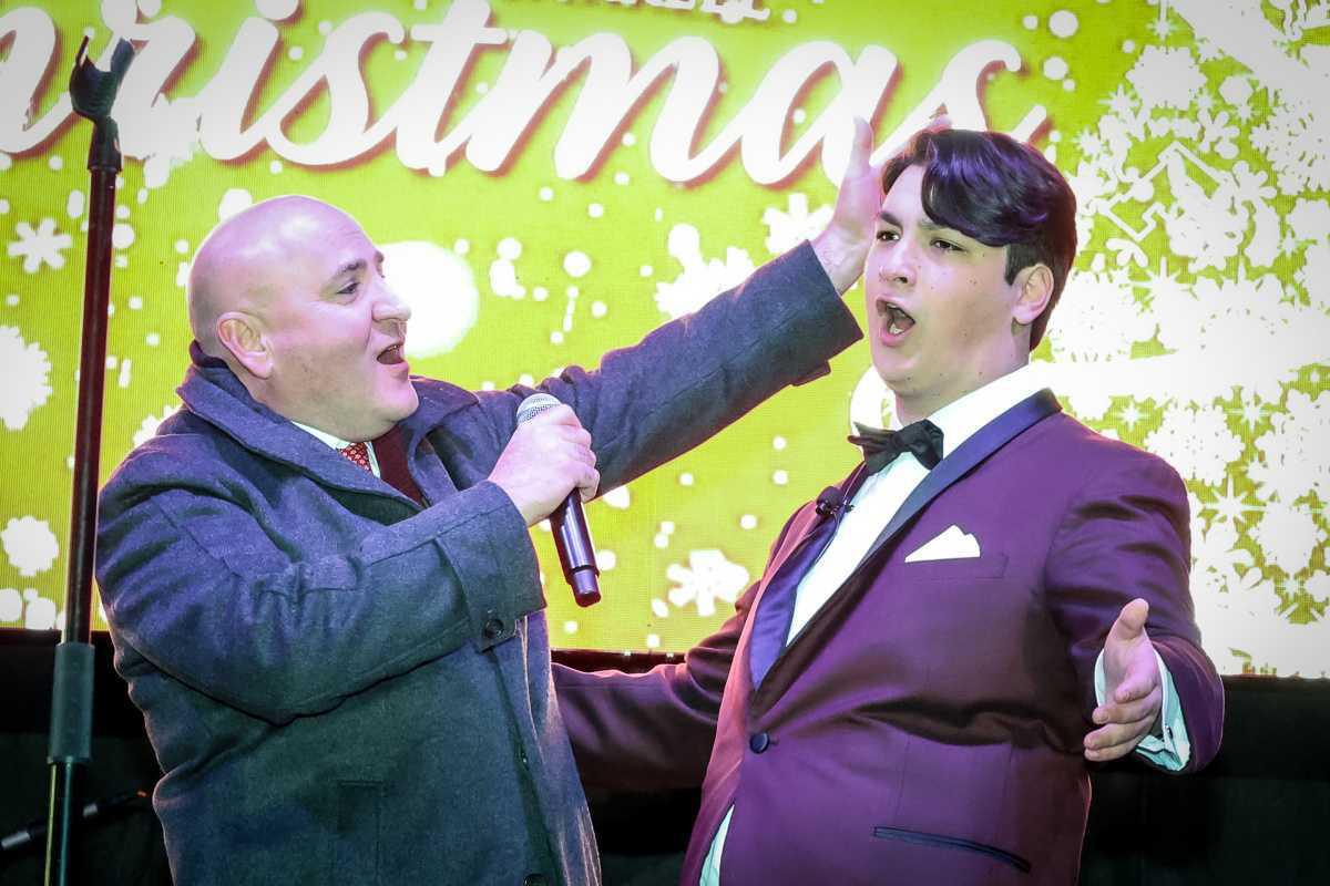 Farrell Ready To Deck The Halls Farrell Ready To Deck The Halls