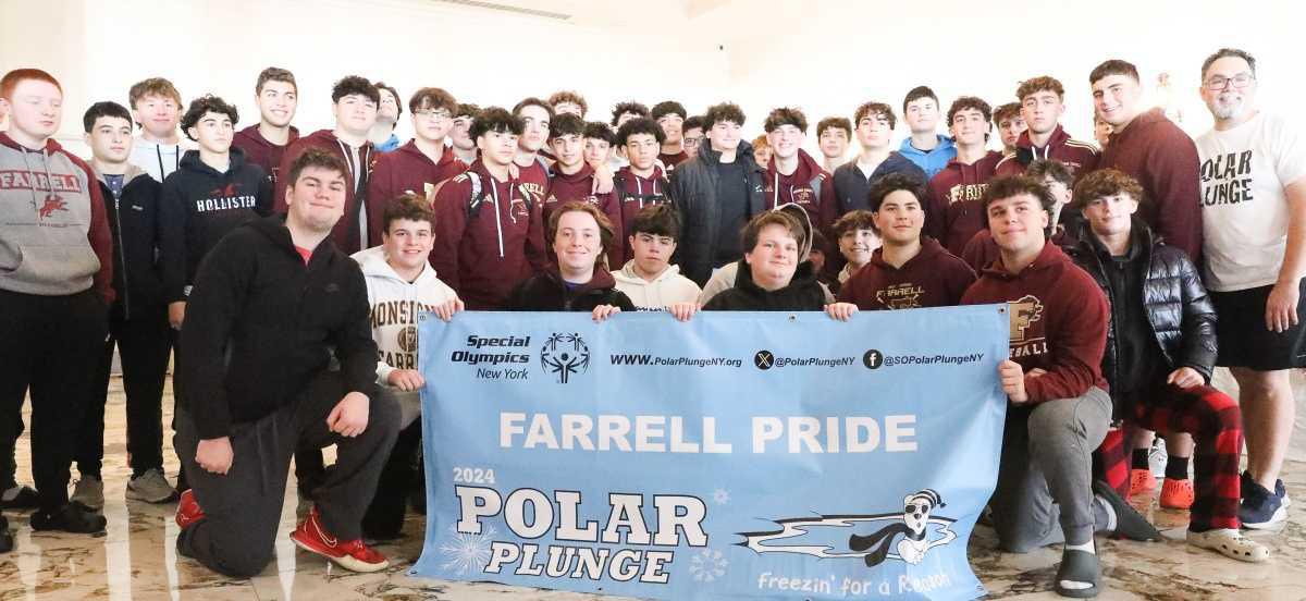 Faculty Spotlight: Mr. Robert Tierney, '97 Faculty Spotlight: Mr. Robert Tierney, '97