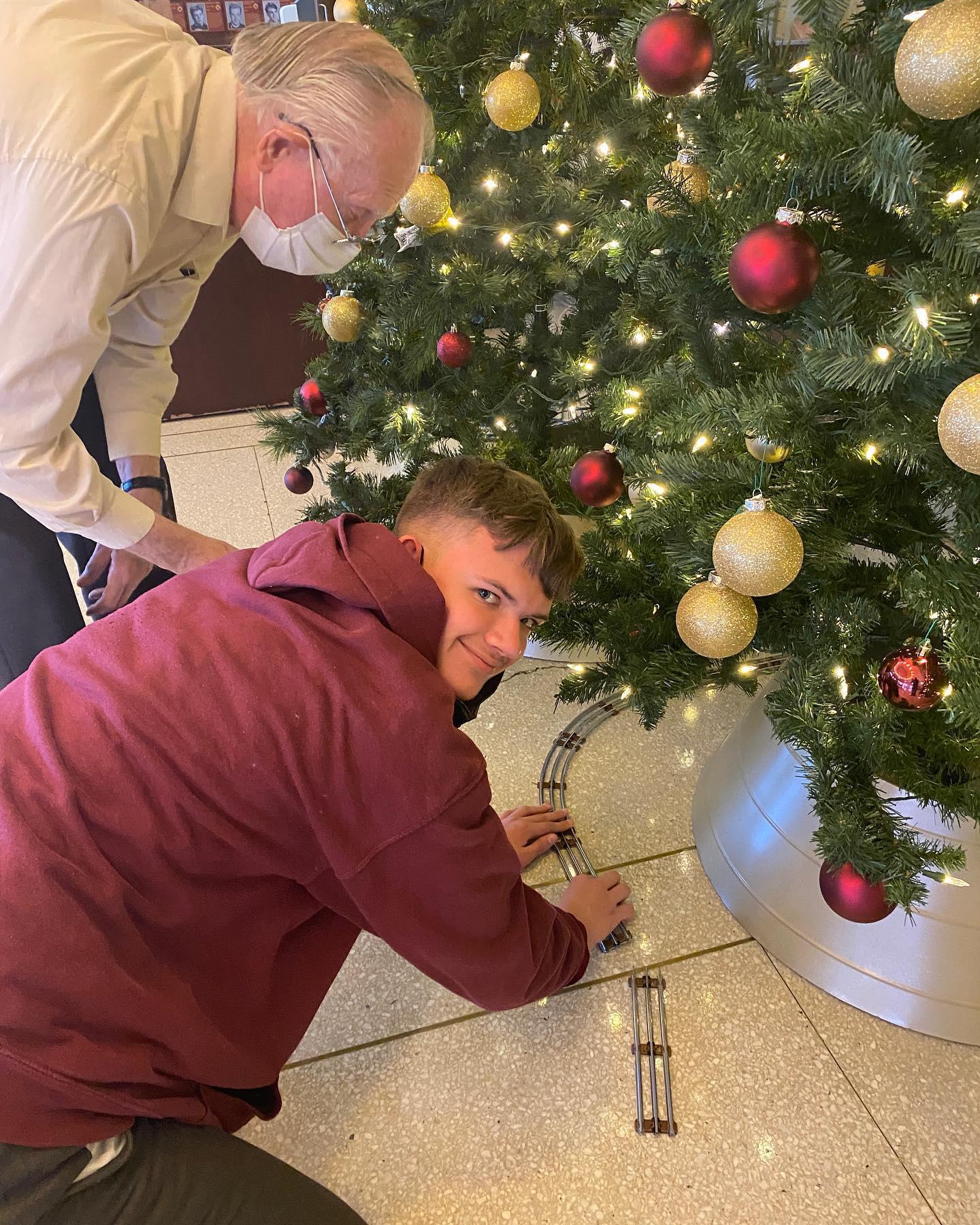 Deck the Halls!