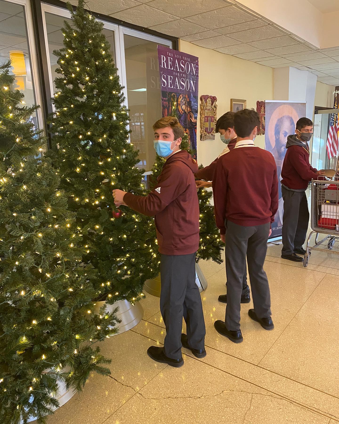 Deck the Halls!