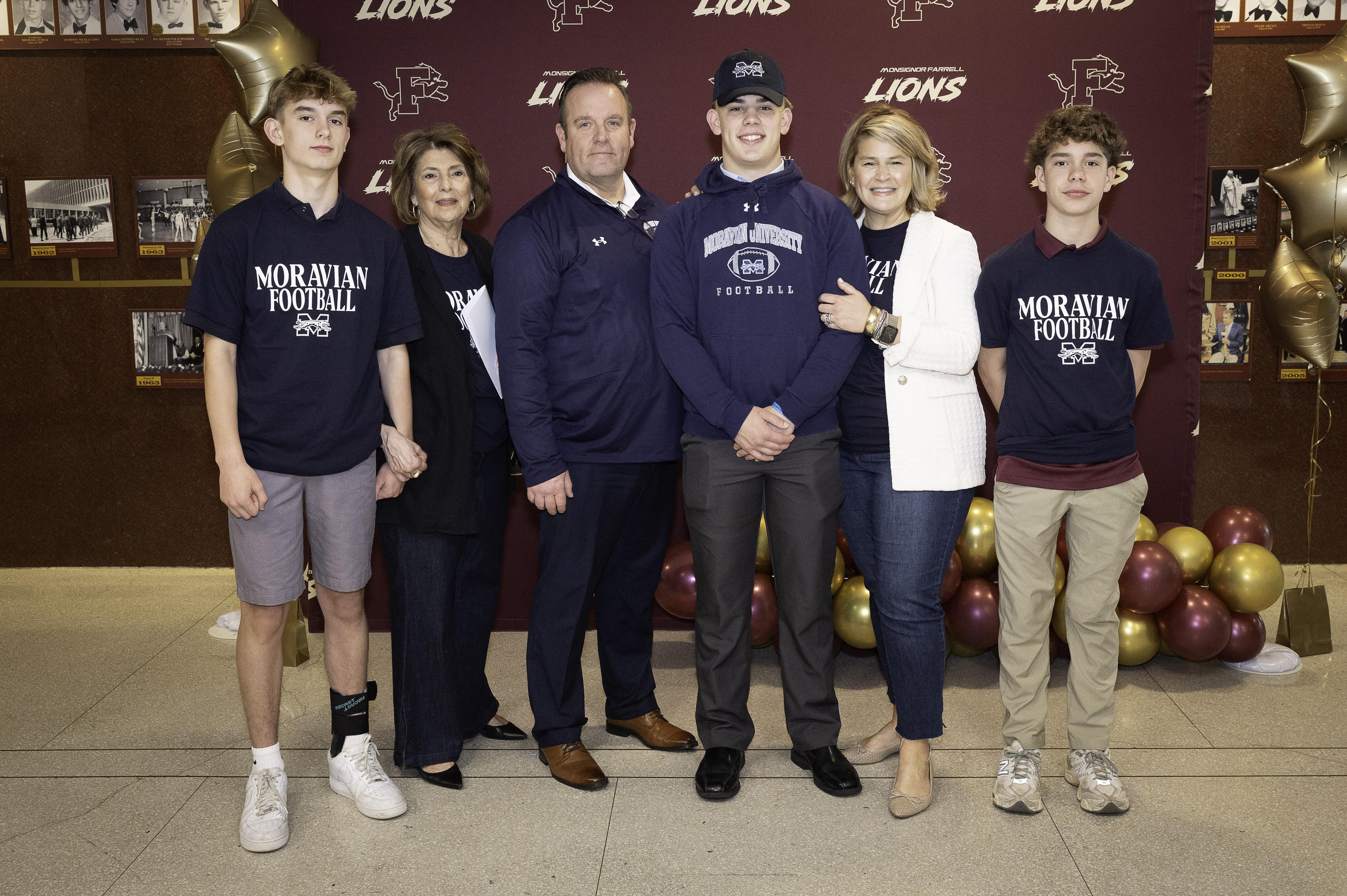 MF_SR SIGNING-WEB-946