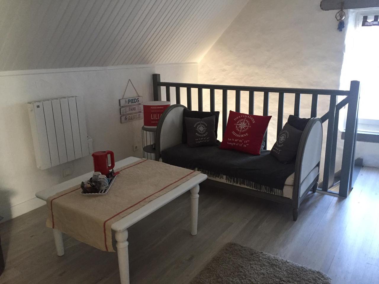 Petit salon