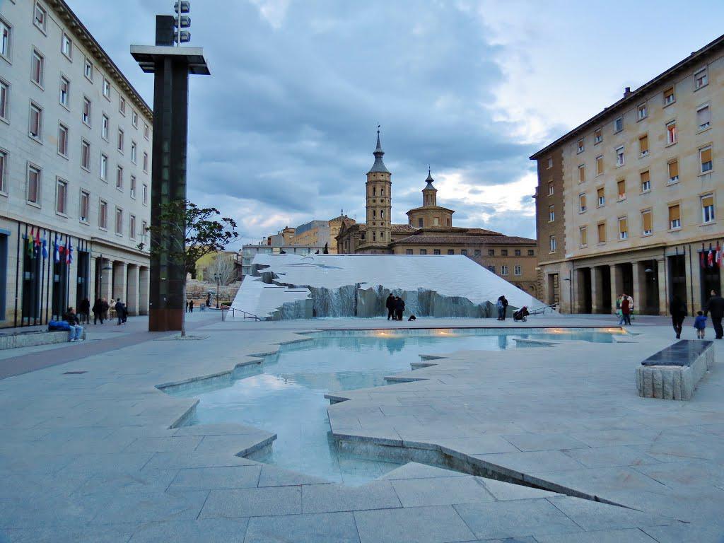 Plaza del Pilar