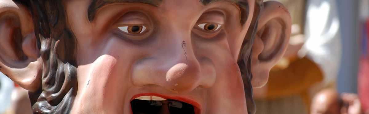 Gigantes y cabezudos Gigantes y cabezudos