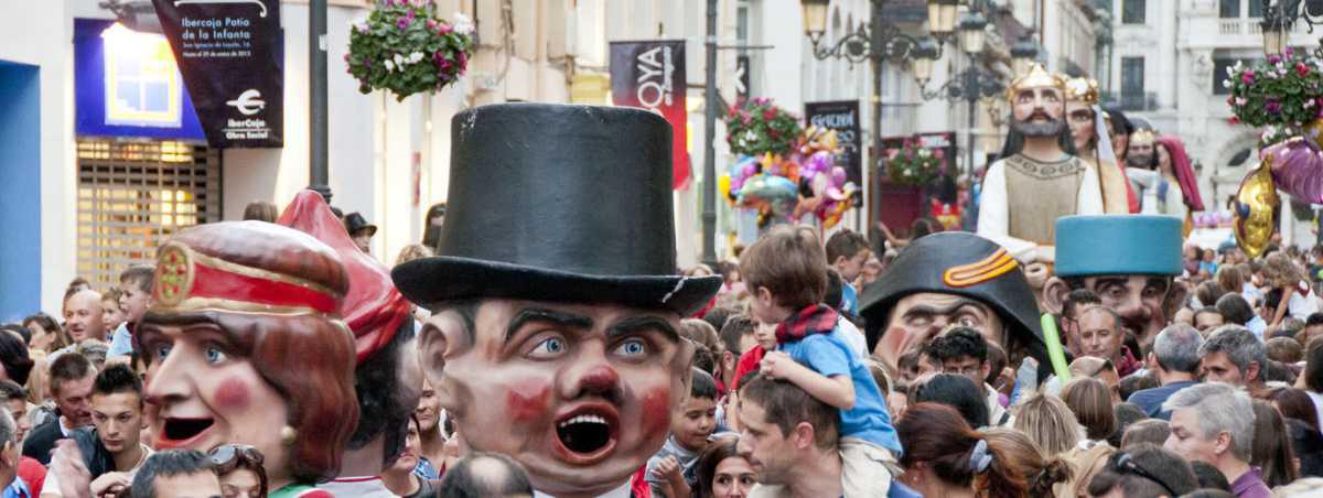 Los cabezudos de Zaragoza Los cabezudos de Zaragoza