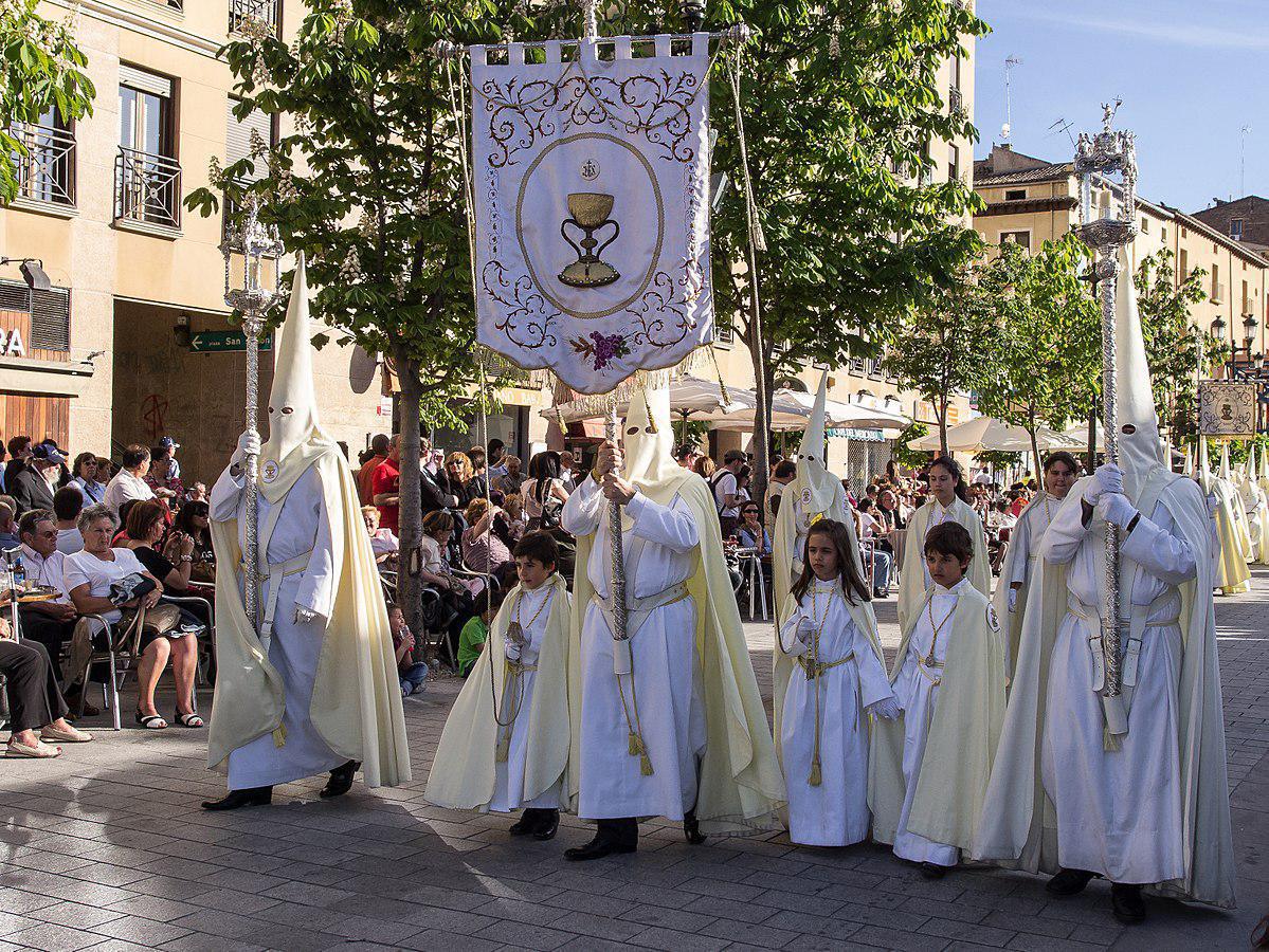 Institución de la Sagrada Eucaristía Institución de la Sagrada Eucaristía