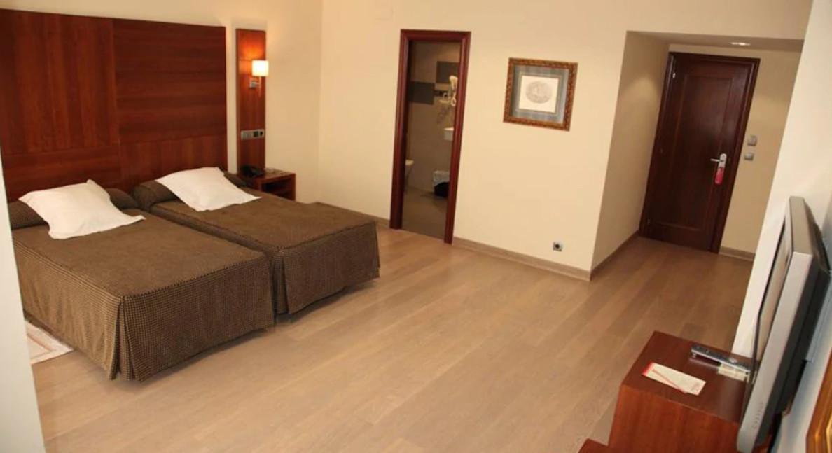 Hotel y Apartamentos Cesaraugusta
