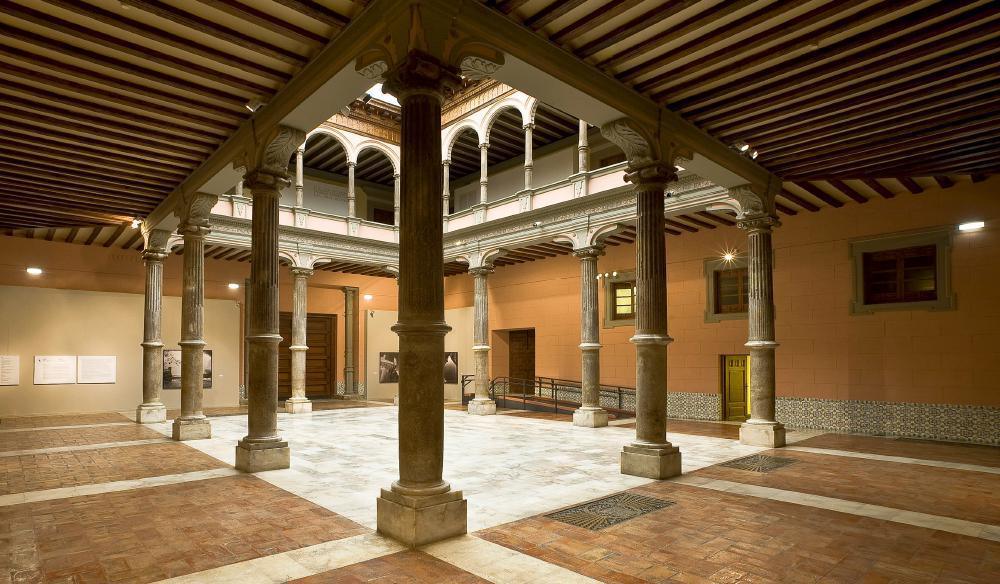 Palacio de los Condes de Sástago Palacio de los Condes de Sástago