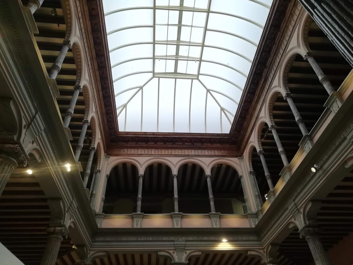 Palacio de los Condes de Sástago Palacio de los Condes de Sástago