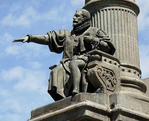 Monumento al Justicia de Aragón