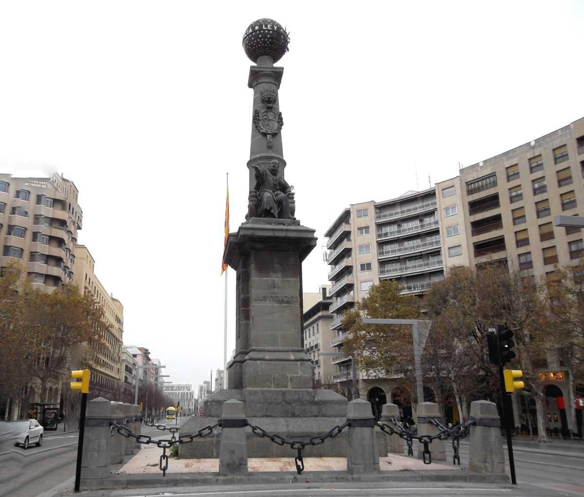 Monumento al Justicia de Aragón