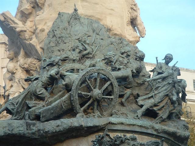 Monumento a los Sitios Monumento a los Sitios