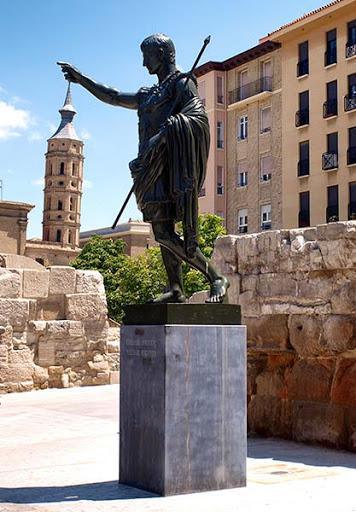 César Augusto César Augusto