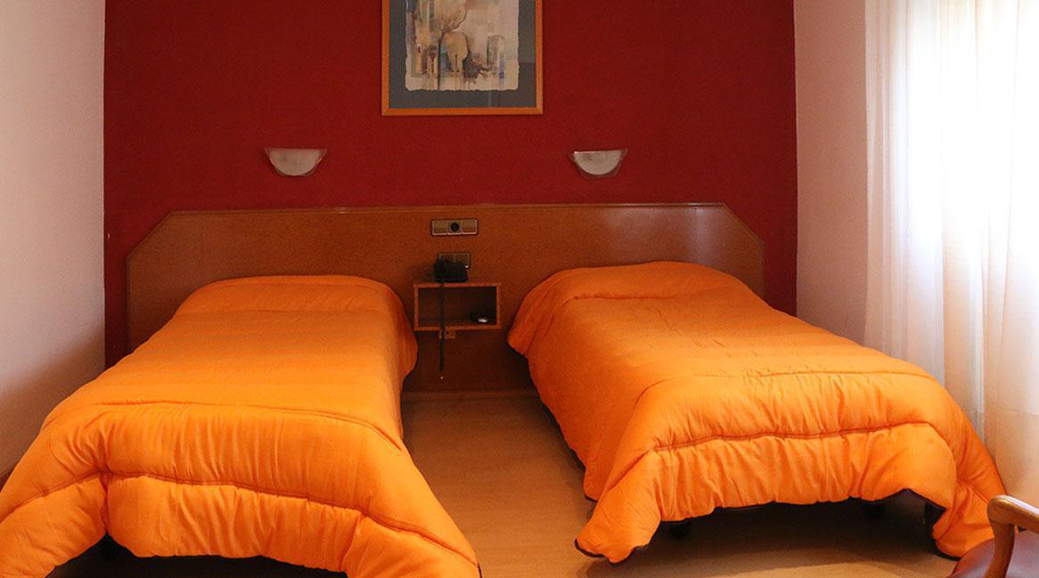 Hostal Cataluña