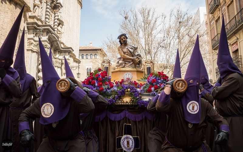 La Semana Santa La Semana Santa